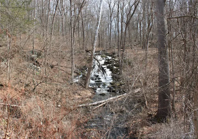 4th image of 19 S Cross Rd, Staatsburg, NY 12580 | MLS# 970565