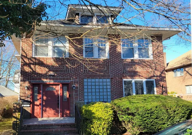 Photo 1 of Single family home for sale at 1141 Sage St, New York, NY 11691 | MLS# 970603 | Listing updated on 2026-06-28