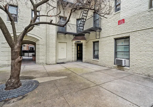 19th image of 2137 33rd St #3C, Astoria, NY 11105 | MLS# 970667