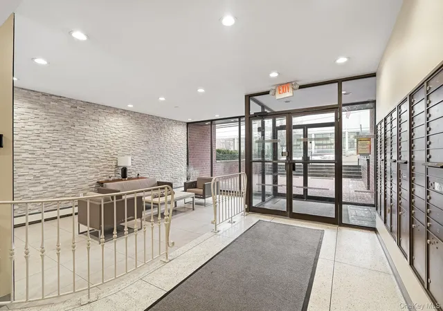Photo 3 of House for sale at 395 Westchester Ave #6I, Port Chester, NY 10573 | MLS# 970798 | Listing updated on 2026-08-19