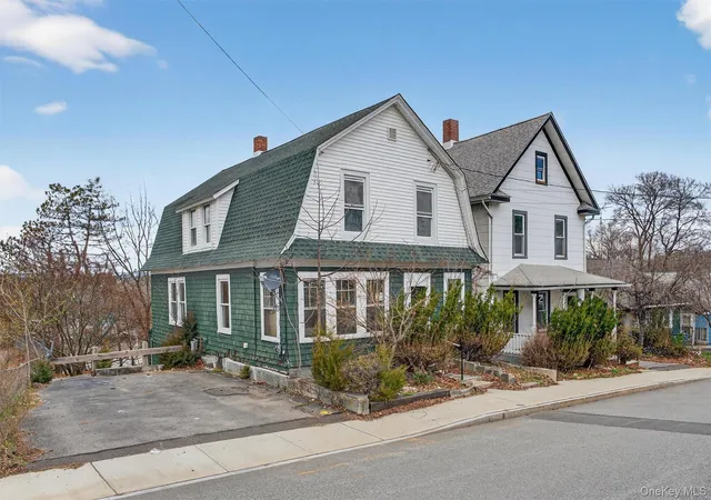 Homes for sale in Middletown, NY | 26 1/2 Ridge St, Middletown, NY 10940 | MLS# 970803
