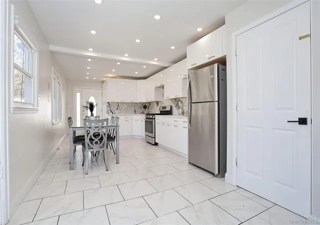 Photo 3 of Sale Pending at 35 Mid Oaks St, Monroe, NY 10950 | MLS# 970824 | Listing updated on 2026-05-27