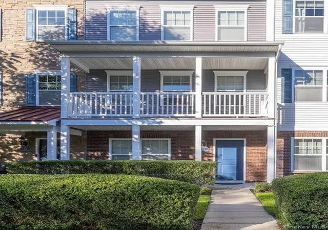 1st image of 31 Barley Ln, Patchogue, NY 11772 | MLS# 970853