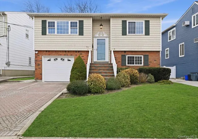 Photo 2 of Sale Pending at 557 Southside Ave, Freeport, NY 11520 | MLS# 970939 | Listing updated on 2026-04-15