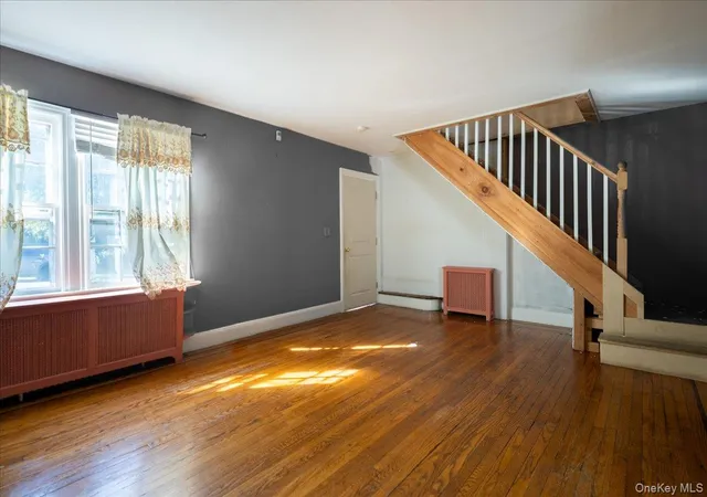Photo 3 of Single family home for sale at 86 W Clinton Ave, Hempstead, NY 11575 | MLS# 971014 | Listing updated on 2026-10-10