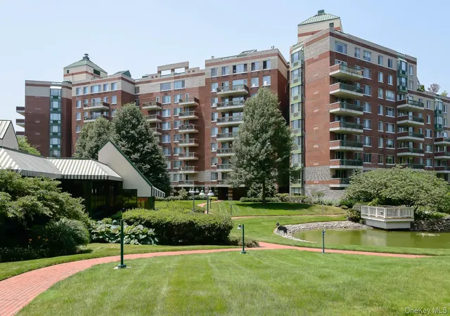 2nd image of 100 Hilton Ave, Hempstead, NY 11530