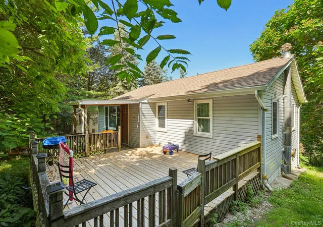 3rd image of 1 Whippoorwill Trl, Blooming Grove, NY 10950 | MLS# 971104
