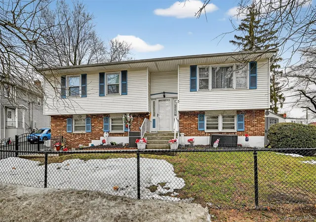 Homes for sale in Haverstraw, NY | 3 Samsondale Ave, Haverstraw, NY 10993 | MLS# 971155
