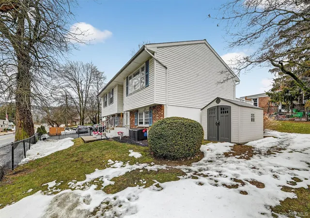 Homes for sale in Haverstraw, NY | 3 Samsondale Ave, Haverstraw, NY 10993 | MLS# 971155