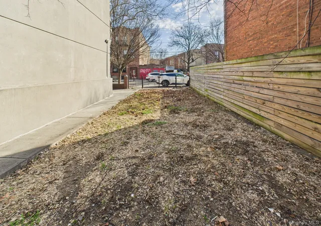 5th image of 682 Hendrix St, Brooklyn, NY 11207 | MLS# 971189