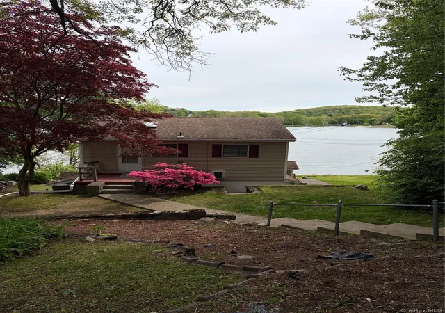 Photo 3 of Single family home for sale at 165 W Lakeshore Dr, Kent, NY 10512 | MLS# 971326 | Listing updated on 2026-08-31