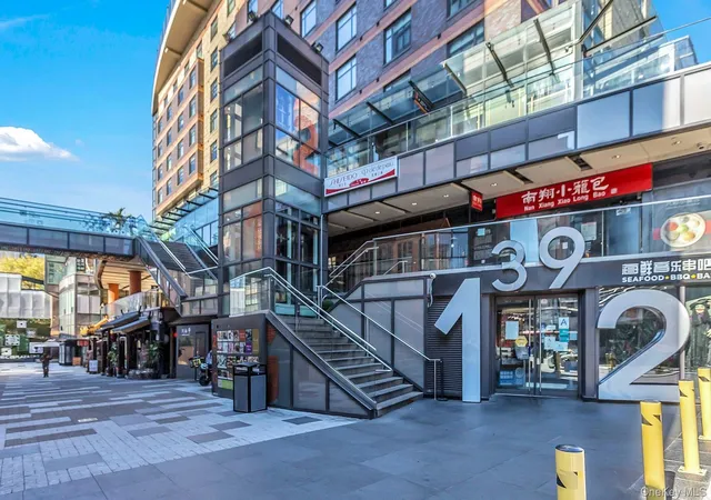 5th image of 39-16 Prince St #5E, New York, NY 11354 | MLS# 971335