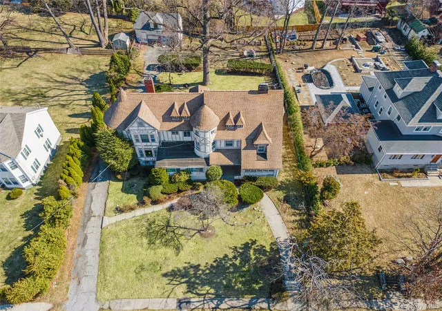 2nd image of 7 The Ct, New Rochelle, NY 10801 | MLS# 971364