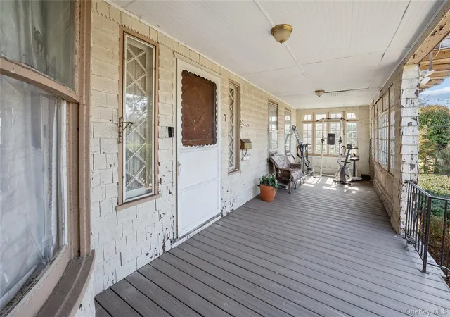 Photo 3 of Mansion for sale at 7 The Ct, New Rochelle, NY 10801 | MLS# 971364 | Listing updated on 2026-09-04
