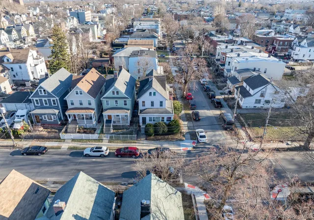 2nd image of 164 W 2st St, Mount Vernon, NY 10550 | MLS# 971366