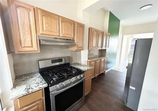 Listing Photo 5 - Condo for sale in building located at 296 Mill St, Poughkeepsie, NY 12601