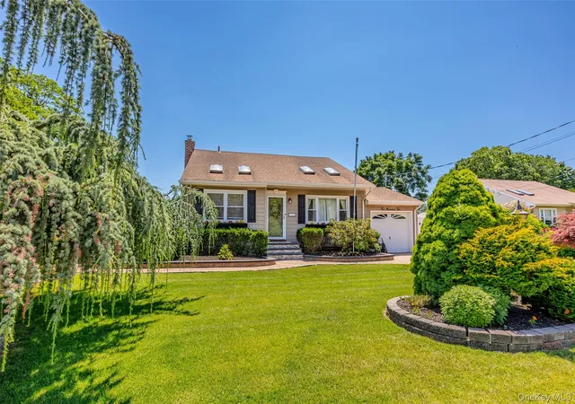 2nd image of 210 Norwood Ave, Port Jefferson Station, NY 11776 | MLS# 971521
