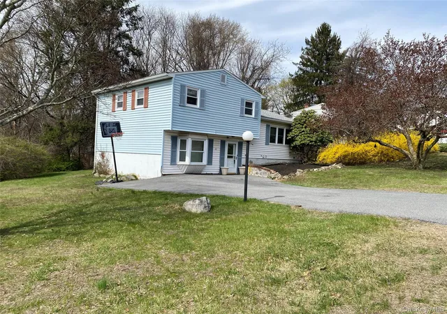 3rd image of 43 Duelk Ave, Monroe, NY 10950 | MLS# 971682