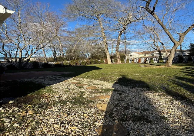 17th image of 43 W Shore Rd, Oakdale, NY 11769 | MLS# 971815
