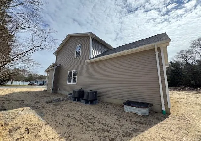 Photo 3 of Sale Pending at 2384 B N/c Walnut Ave, Islip, NY 11779 | MLS# 971847 | Listing updated on 2026-09-19