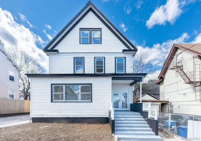 1st image of 10 S 14th Ave, Mount Vernon, NY 10550 | MLS# 971885