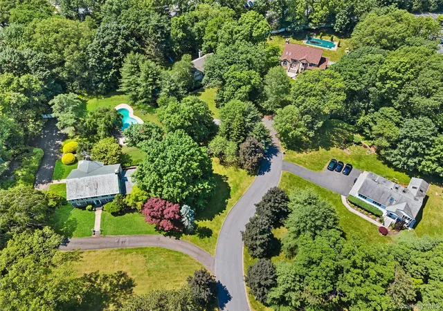 41st image of 1 Finnegan Ln, Suffern, NY 10901 | MLS# 971913