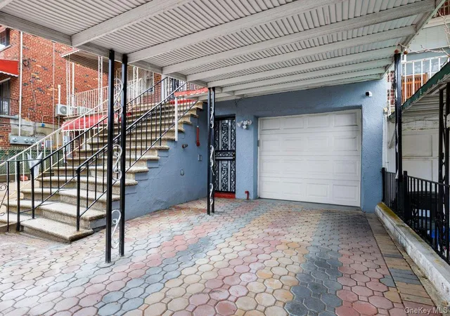 Photo 3 of Sale Pending at 3241 Colden Ave, New York, NY 10469 | MLS# 971946 | Listing updated on 2026-05-20