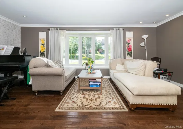 Photo 4 of Sale Pending at 9 Primrose Ave W, Greenburgh, NY 10607 | MLS# 971959 | Listing updated on 2026-08-13