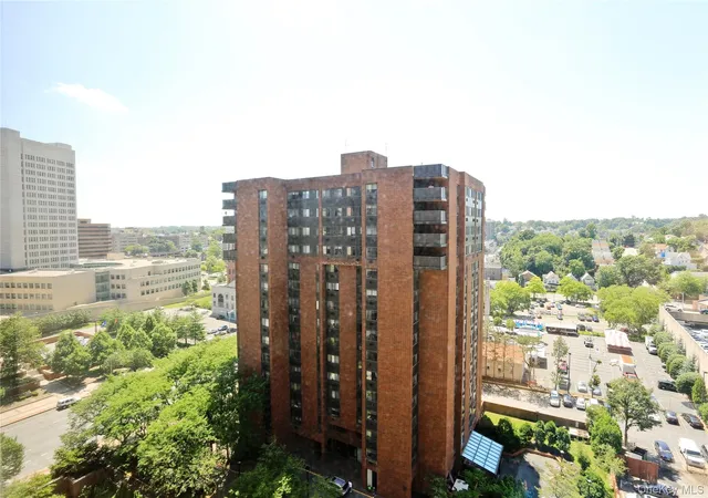 Homes for sale in White Plains, NY | 4 Martine Ave #514, White Plains, NY 10606 | MLS# 971999