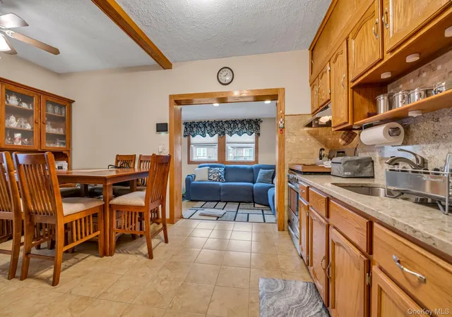 Listing Photo 4 - Condo for sale in building located at 1730 Colden Ave, New York, NY 10462