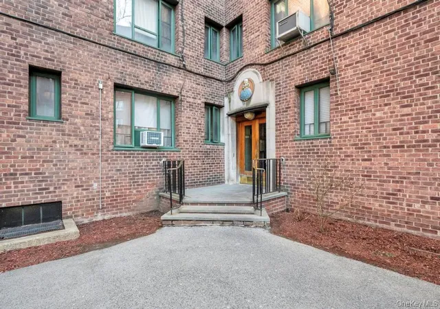 Photo 1 of Sale Pending at 1690 Metropolitan Ave #1E, New York, NY 10462 | MLS# 972135 | Listing updated on 2026-06-22