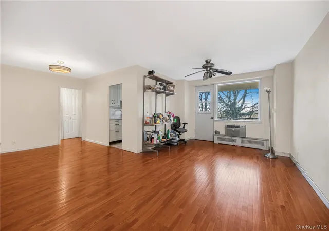 Photo 4 of Sale Pending at 5700 Arlington Ave #2D, Bronx, NY 10471 | MLS# 972139 | Listing updated on 2026-09-19