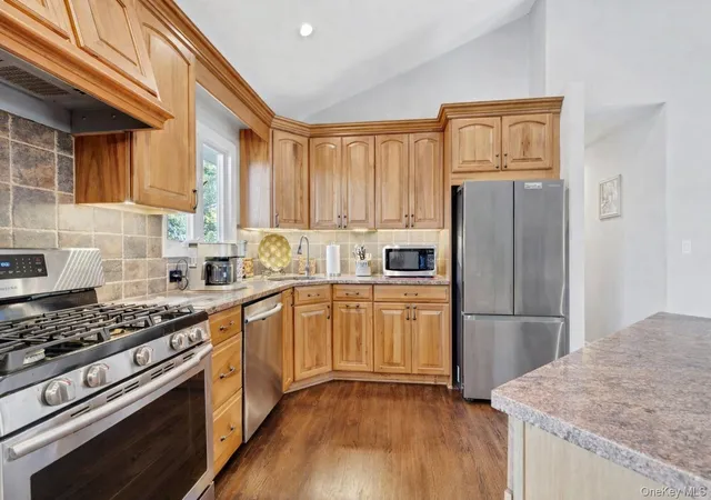 Photo 3 of Single family home for sale at 540 Conklin Rd, Southold, NY 11952 | MLS# 972288 | Listing updated on 2026-10-07
