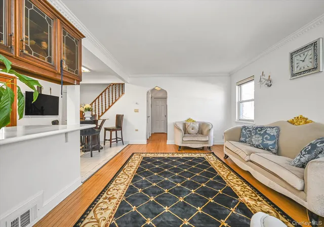 Photo 4 of Sale Pending at 18432 Cambridge Rd, New York, NY 11432 | MLS# 972360 | Listing updated on 2026-07-23