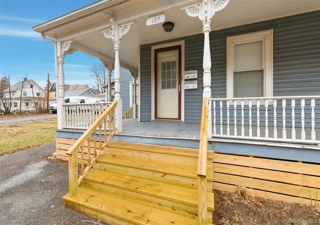 3rd image of 127 E Chester St, Kingston, NY 12401 | MLS# 972364