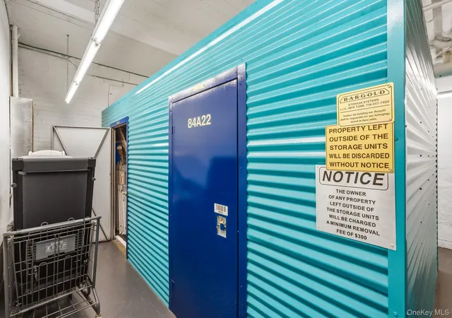 2nd image of 50 Fort Pl, New York, NY 10301