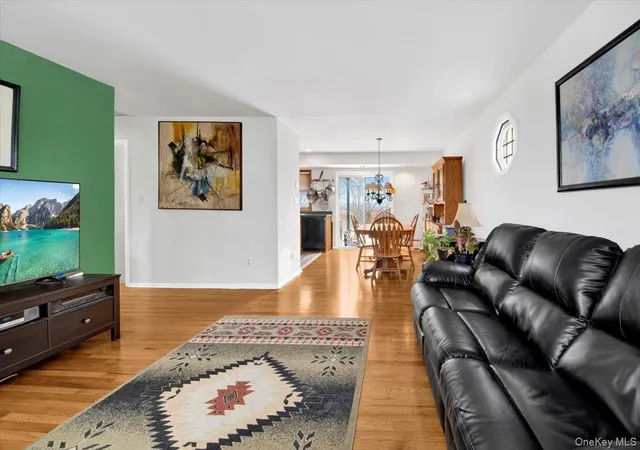 4th image of 32 Highland Ave, Warwick, NY 10990 | MLS# 972375