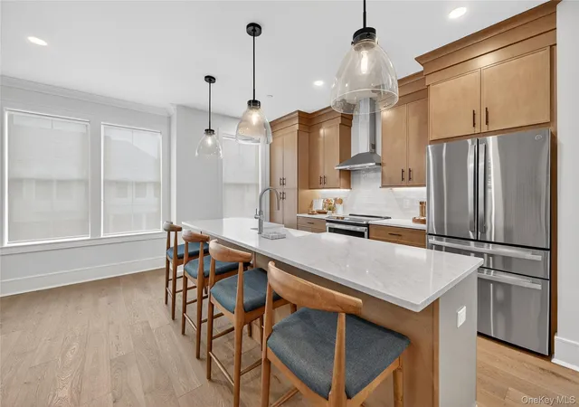 Photo 5 of Sale Pending at 1821 Soundview Ct, Yorktown, NY 10598 | MLS# 972382 | Listing updated on 2026-04-22
