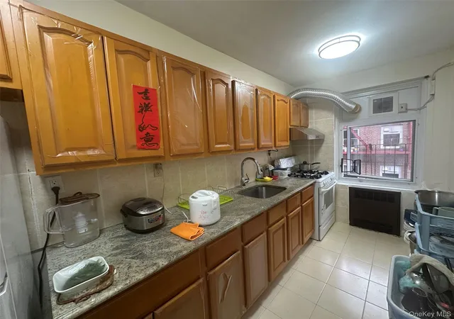 2nd image of 147 43 38 Ave #E25, Flushing, NY 11354 | MLS# 972431