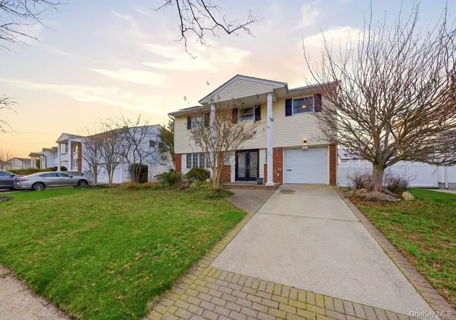 3rd image of 3641 Bertha Dr, Hempstead, NY 11510 | MLS# 972585
