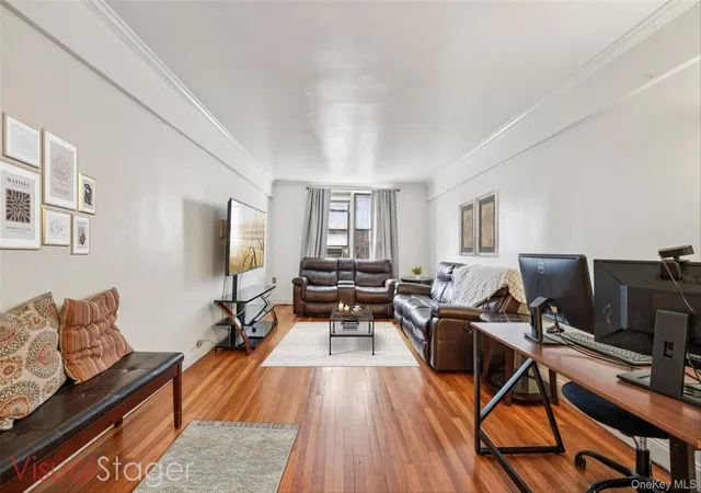 4th image of 3555 Kings College Pl, New York, NY 11238