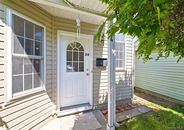 Homes for sale in Haverstraw, NY | 24 Partition St, Haverstraw, NY 10927 | MLS# 972671