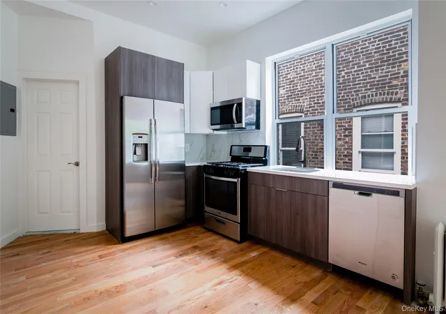 3rd image of 1501 Teller Ave, Bronx, NY 10457 | MLS# 972721