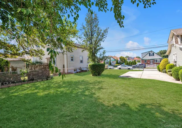 15th image of 103 Oakley Ave, Hempstead, NY 11003 | MLS# 972770