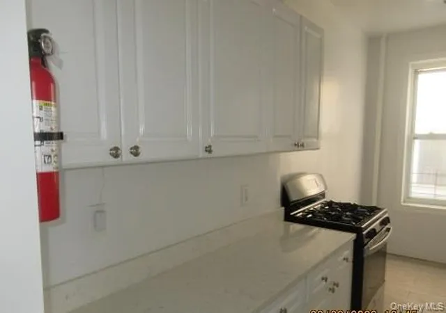 5th image of 2081 Cruger Ave #4 O, New York, NY 10462 | MLS# 972795