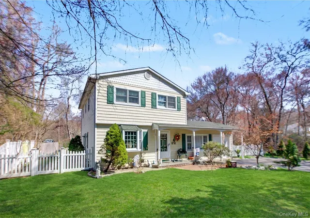 1st image of 89 Sportsmen St, Islip, NY 11722 | MLS# 972807