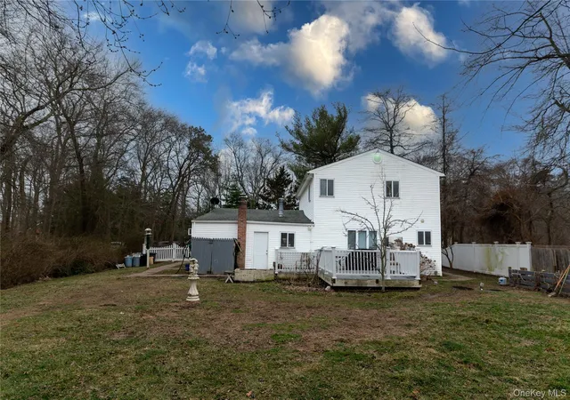 4th image of 89 Sportsmen St, Islip, NY 11722 | MLS# 972807