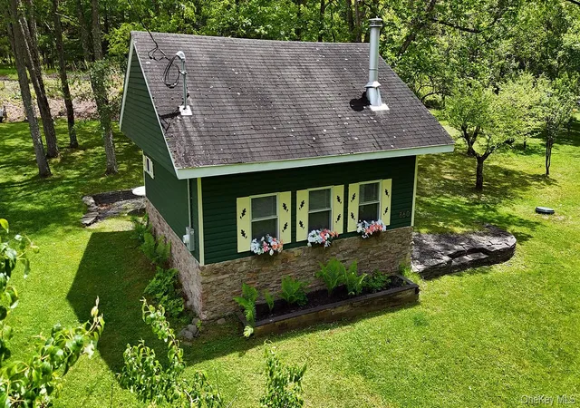 Photo 3 of Sale Pending at 860 River Rd, Delaware, NY 12723 | MLS# 972903 | Listing updated on 2026-09-16