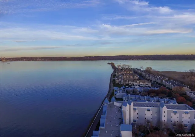 36th image of 212 Devries Ct, Piermont, NY 10968 | MLS# 972925