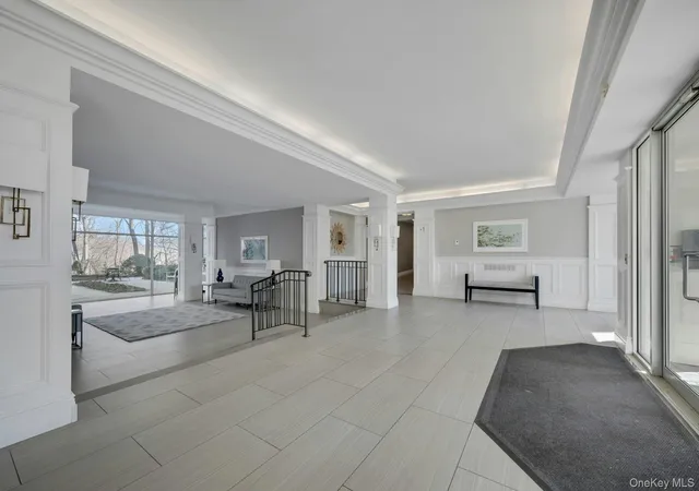 Listing Photo 5 - Condo for sale in building located at 1 Stoneleigh Plz, Eastchester, NY 10708 - Unit #1T